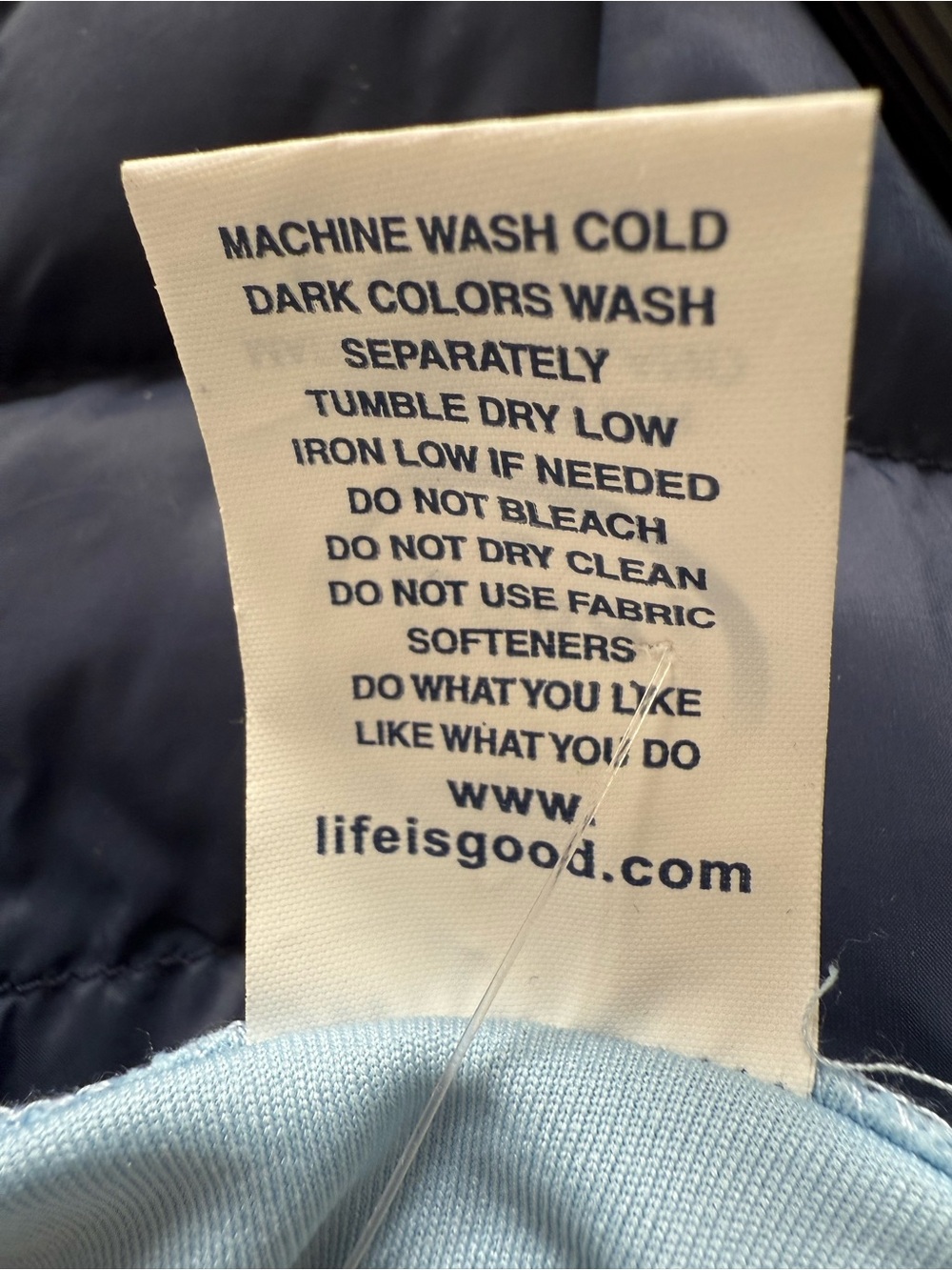 Life Is Good Light Blue Tee with Logo Tag T-shirt - Picture 10 of 12